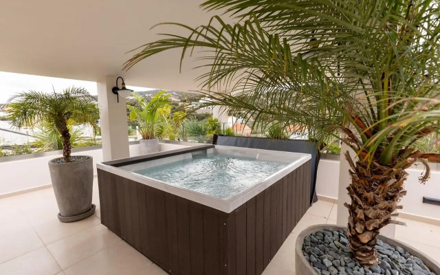 Lazar Lux Suites - Ammoudara