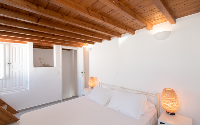 Cloe Mykonos HIGH