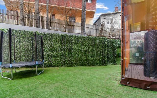 Asteri Garden & Terrace Apartment