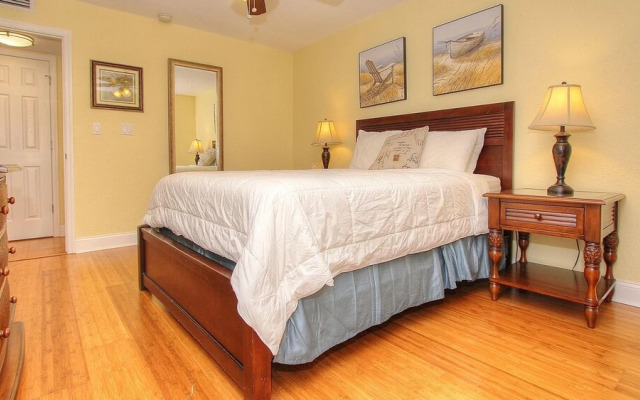 Westwinds 303 by Teeming Vacation Rentals