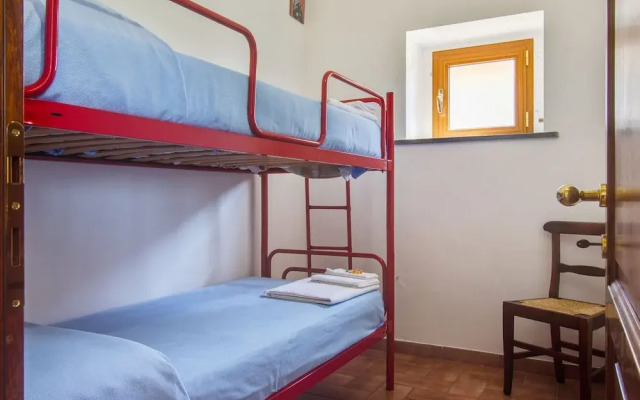 Pretty Holiday Home in Gubbio With Garden