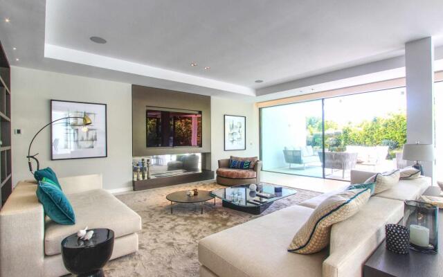 2244 - Modern Villa Puerto Banus