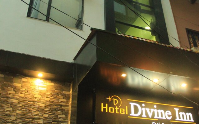 Hotel Divine Inn