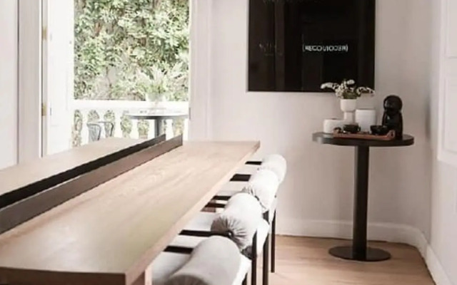 w Villa With Rooftop Terrace in Barranco