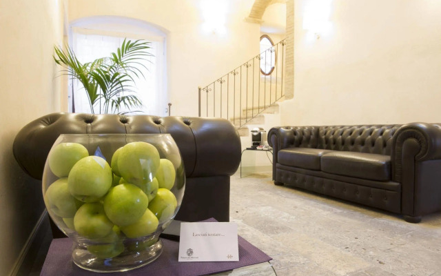 Palazzo dei Mercanti - Historical Residence