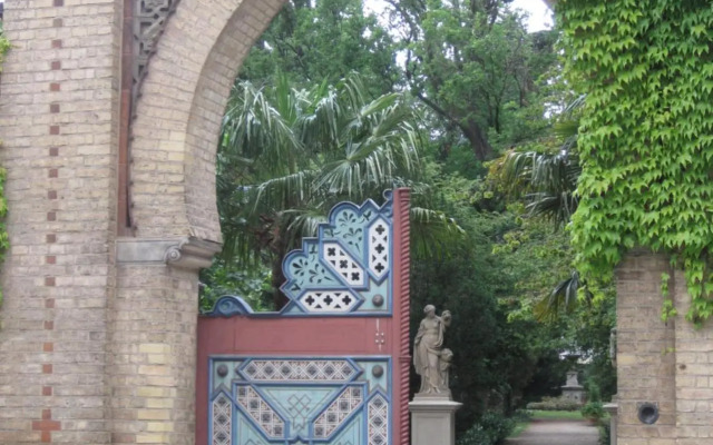 Travel Art Boardinghouse (Lazarettstr.)