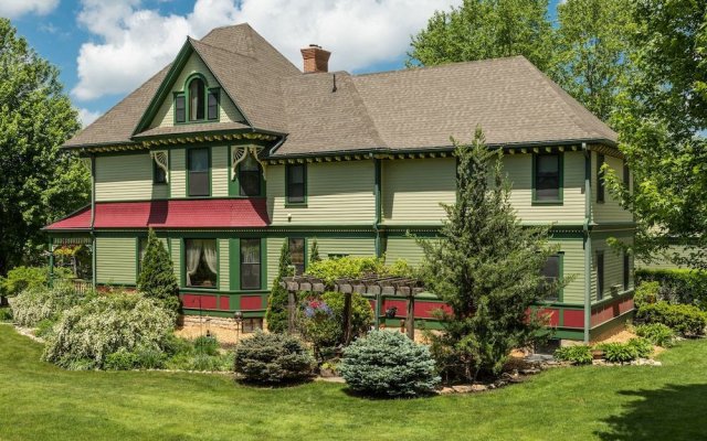 Habberstad House Bed and Breakfast