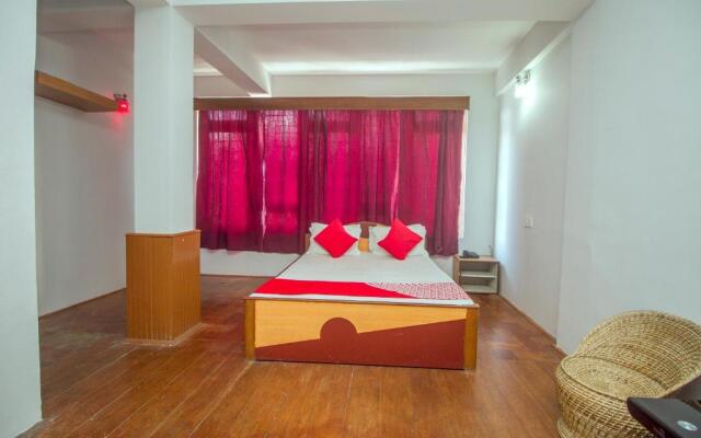 OYO 65173 Nourpem Residency