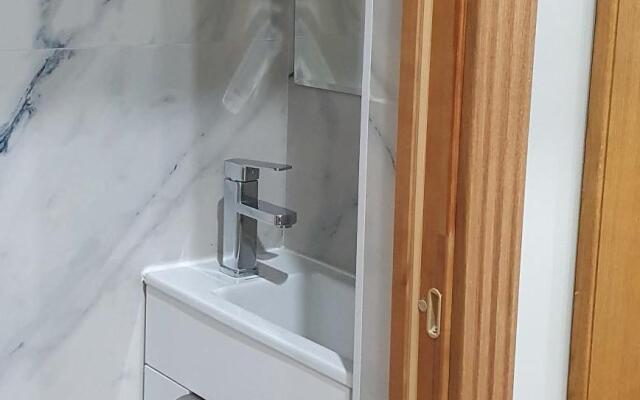 Отель Жуков