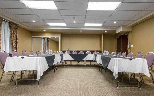 Quality Inn & Suites Bay Front