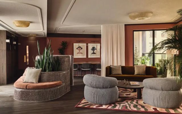 Chic One-bedroom Apartment Near Stratford