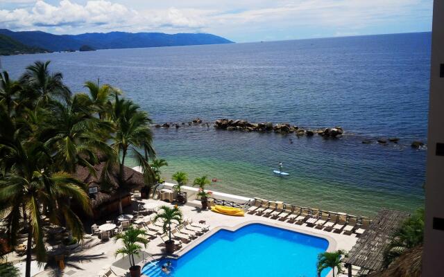 Costa Sur Resort & Spa