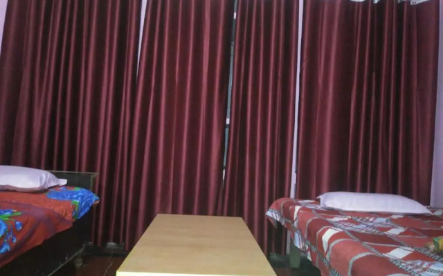 Goroomgo K.S.N. Paying Guest House Varanasi