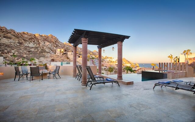 Amazing 9 Bedroom Pacific Views W/house Staff at Villa Descanso