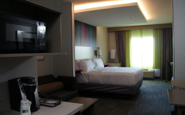 Holiday Inn Express & Suites Shippensburg by IHG