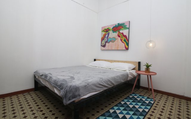 Threehouse Bed & Breakfast - Hostel