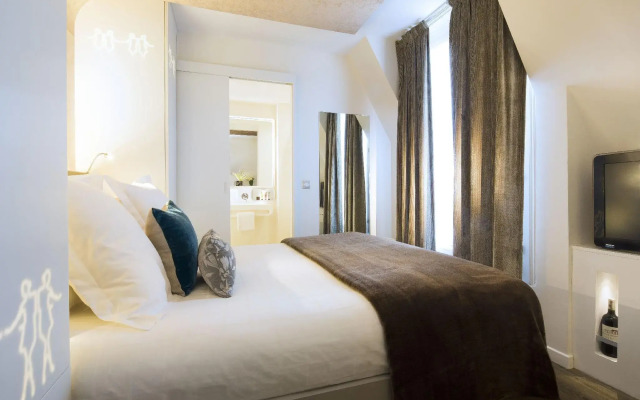 Отель Gabriel Paris