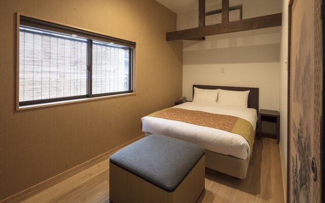 Higashiyama Sanjo Shirakawaan