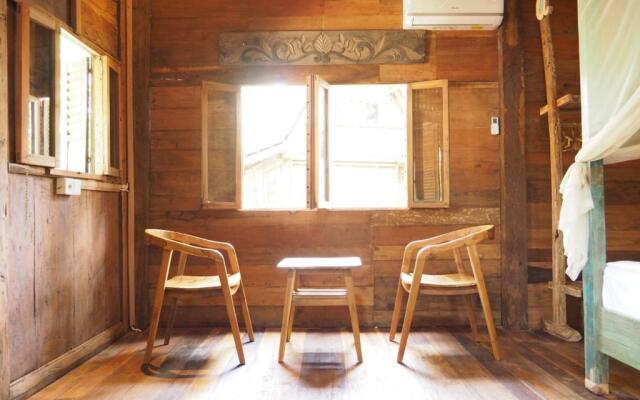 Green Vanilla Bungalow