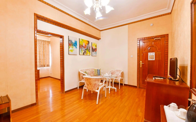 Capital O 125 Moon Plaza Hotel