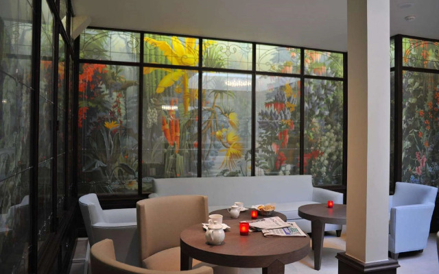 Hotel De L'Universite