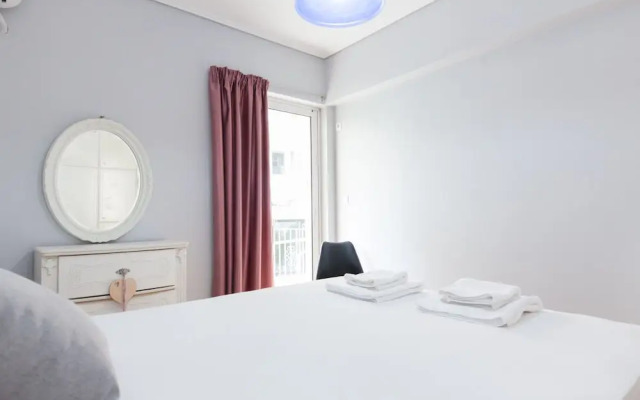 Home Away from Home 2 Bd Apt in Zografou