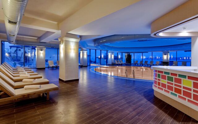 Royal Teos Thermal Resort Clinic & Spa - Halal Hotel