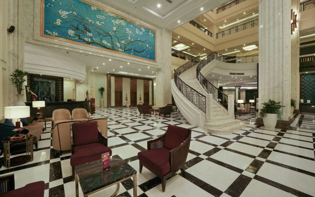 Vinpearl Golf Land Resort & Villas