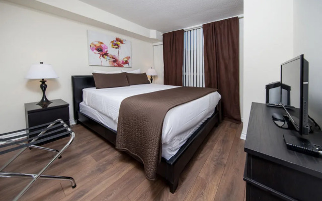 Atlas Suites - Bay & College