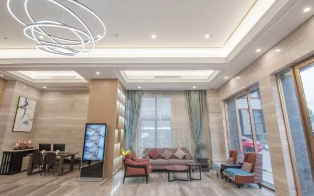 Elong Ruiyun Hotel (Bengbu Carnival Store)