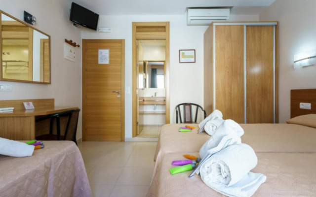 Hostal Costabella - Comfort Triple Room Standard Rate