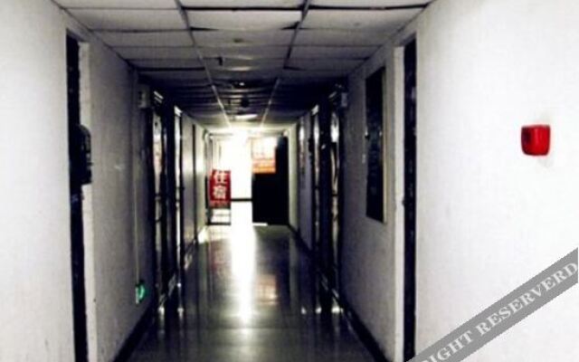 Trip • Light Luxury Hotel