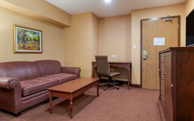 Best Western Plus Fredericton Hotel & Suites
