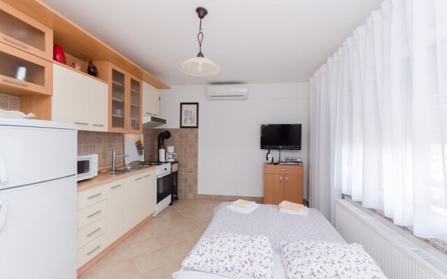 Apartment Alba