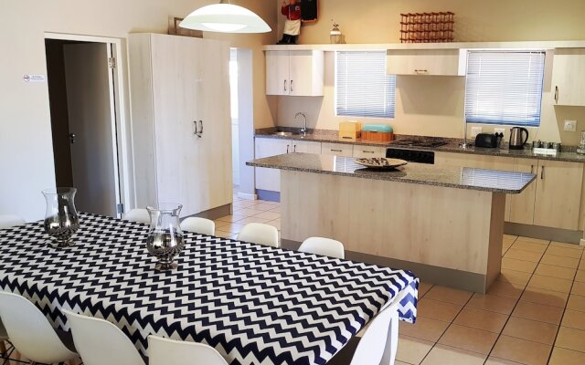 6 Nieuland 1053 Self catering