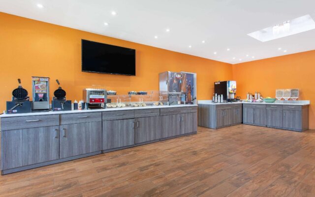 Howard Johnson by Wyndham Harrisburg