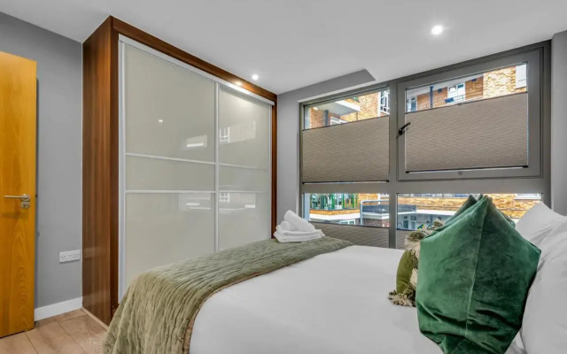 Hoxton Apartments by Mysquare