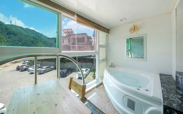 Nami Island O2 Pension