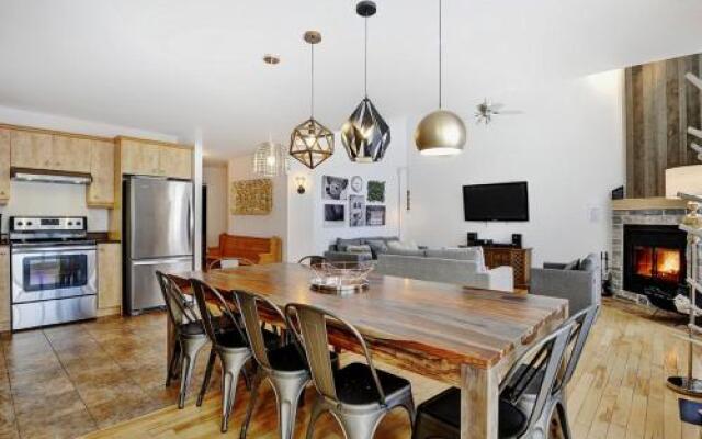 Chalet - 585 Chemin Du Hibou