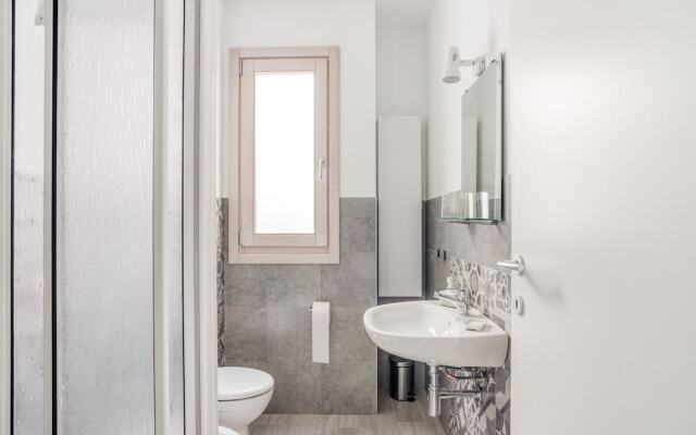 Gorgeous Apartment in Ragusa With Balcony