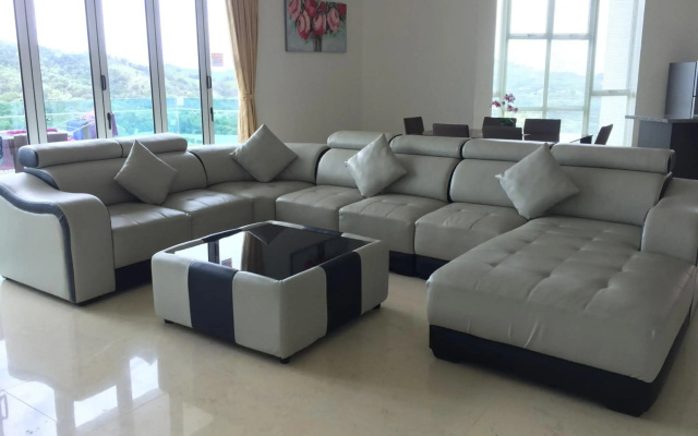 2775 sqf Sunset Luxury Condo