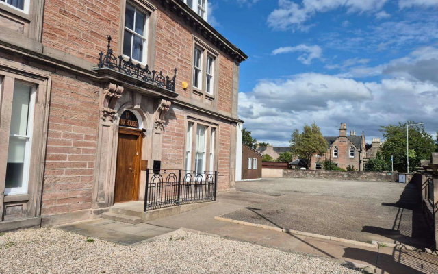 Bank House