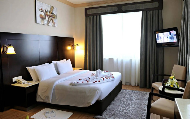 Signature Inn Deira - Free Parking