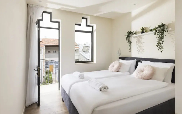 The Pearl of Nachlaot Apartments