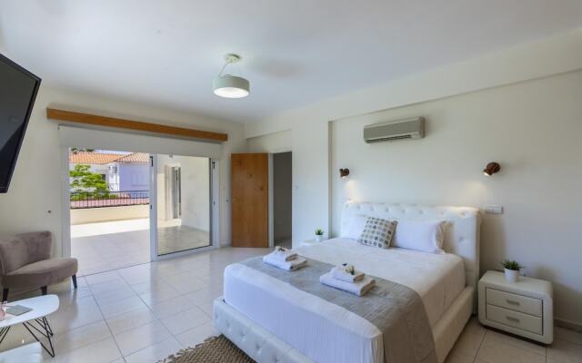 Meneou Seaside Mansion 7