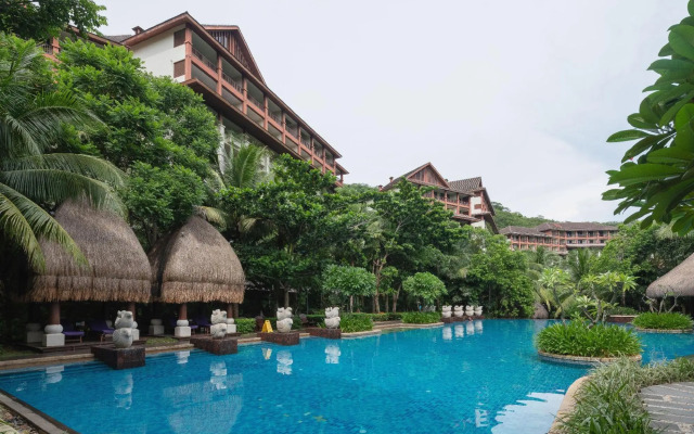 Shixishu Jianguo Yalong Bay Resort Hotel