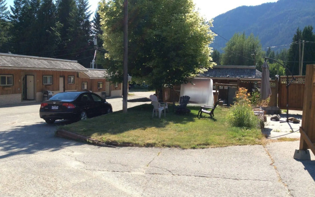 Rossland Motel