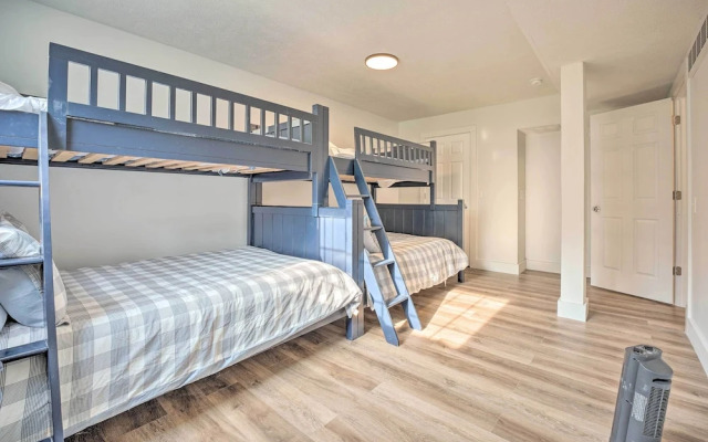 Breezy Coloma Getaway w/ Grill - 1 Mi to Beaches!