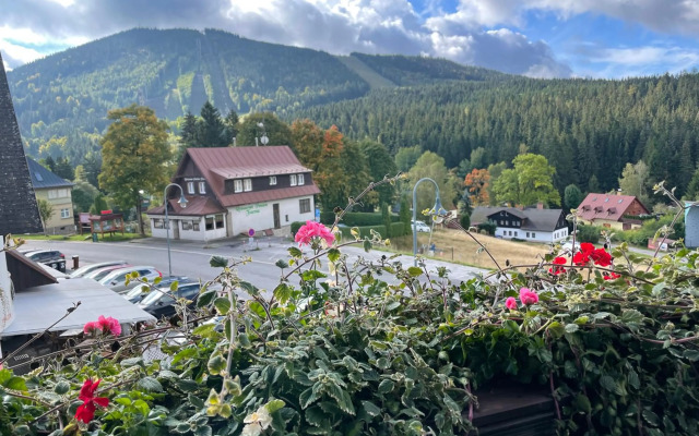 GRAND HARRACHOV PENSION v centru