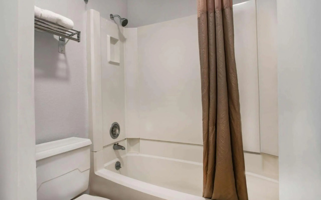Motel 6 Gresham, OR - Portland